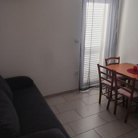 Apartmani Petra Primosten Bagian luar foto