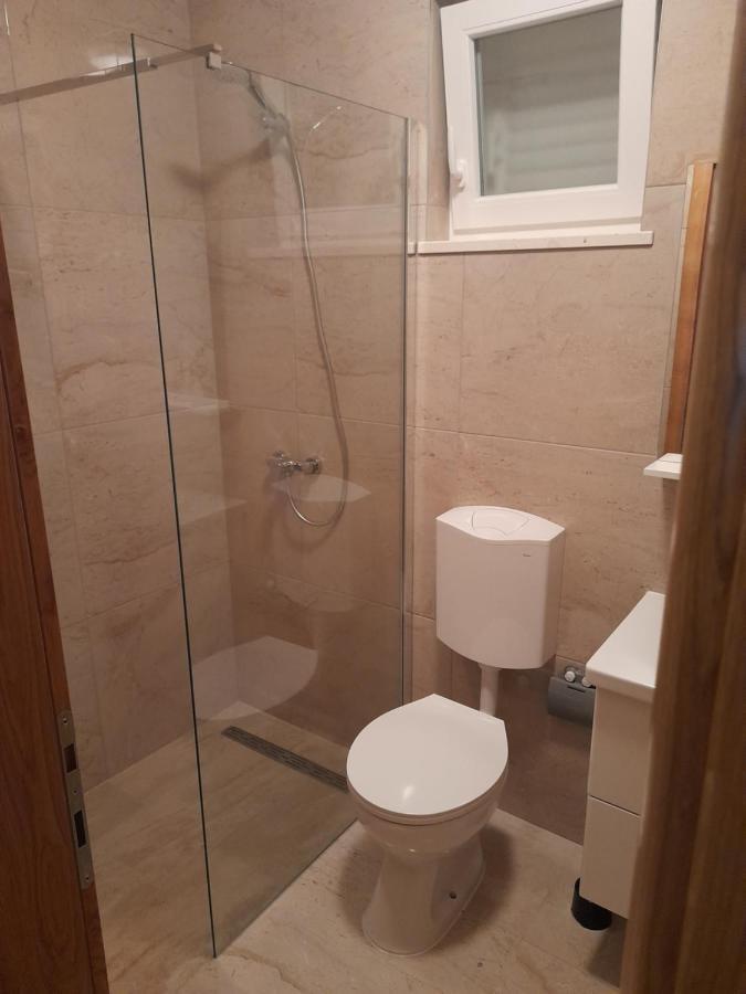 Apartmani Petra Primosten Bagian luar foto