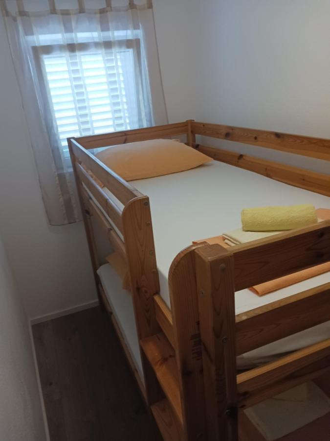 Apartmani Petra Primosten Bagian luar foto