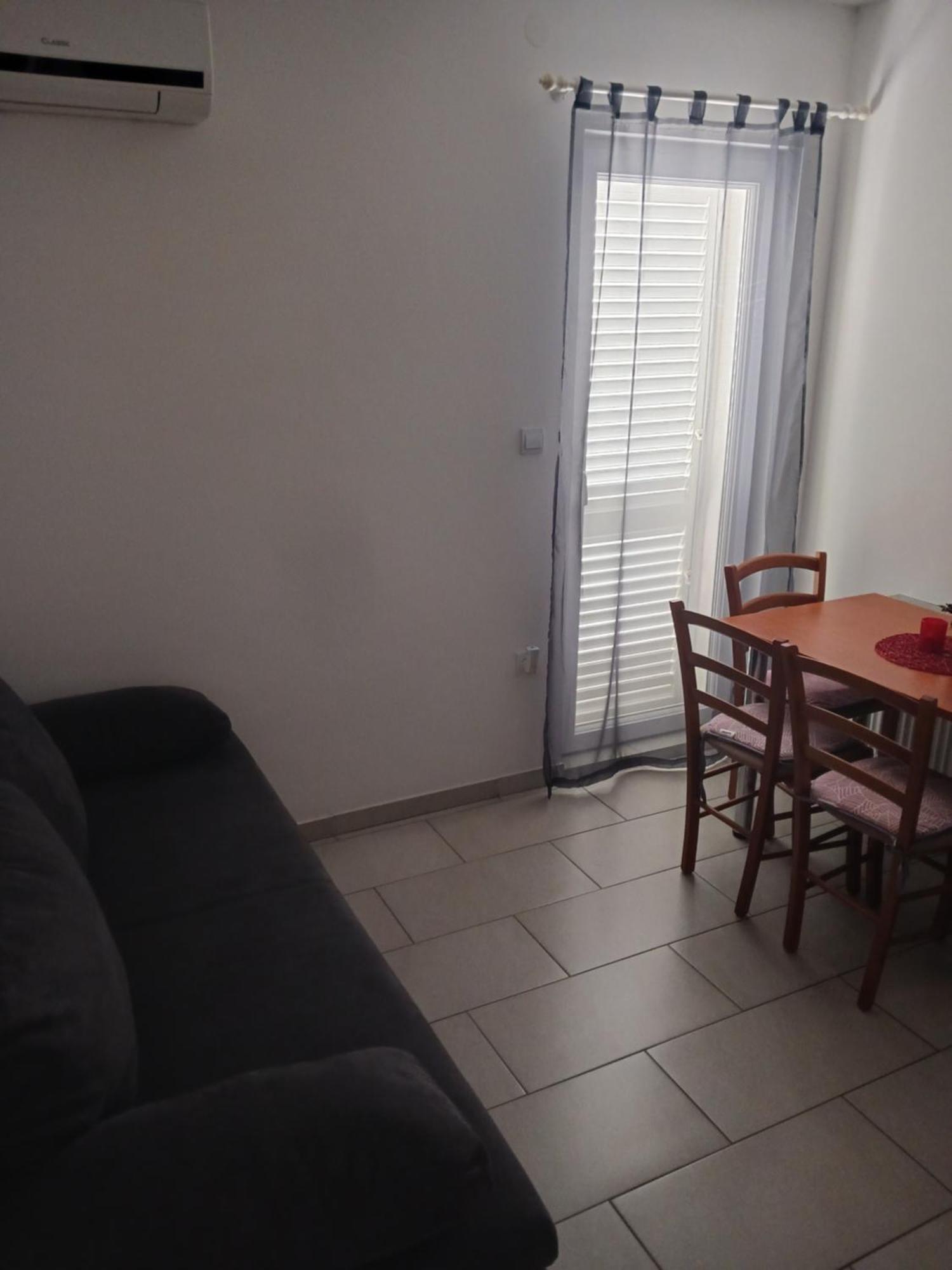 Apartmani Petra Primosten Bagian luar foto